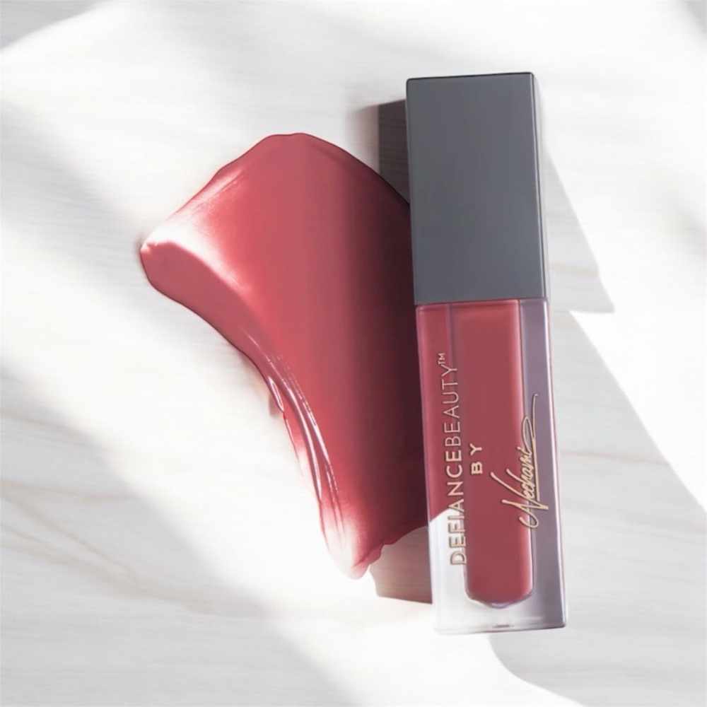 Defiance beauty luminous liquid lipstick